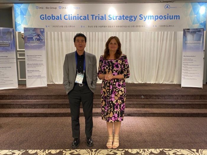 Dt & SanoMedicsのCharles Park会長（Park, Chae Gyoo）とAvance ClinicalのYvonne Lungershausen CEOは、韓国で先週開催されたグローバル臨床試験戦略シンポジウムを共催しました。