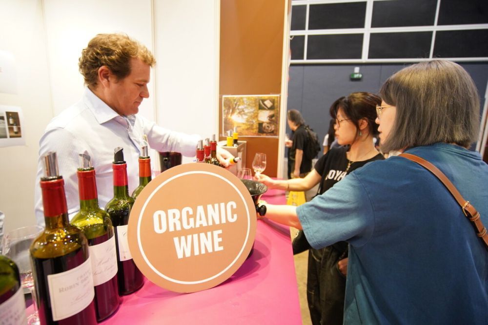 Organic wines from different origins were featured in the Wine & Spirits fair, offering options for buyers.