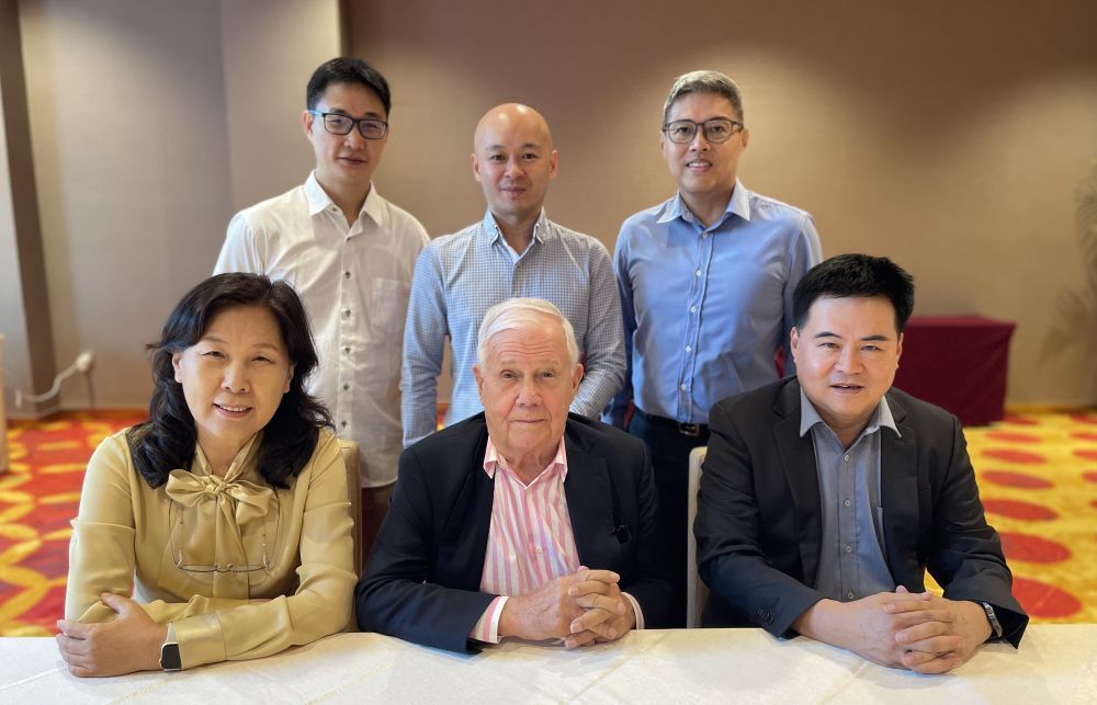 (Seated L-R) Mdm Hao Dongting (Executive Chairperson), Mr James Beeland Rogers, Jr. (Non-Independent, Non-Executive Director), Mr Yip Kean Mun (Executive Director) (Standing L-R) Mr Lam Kwong Fai (Lead Independent Director), Mr Cheung Wai Man (Independent Director), Mr Tan Meng Shern (Independent Director)