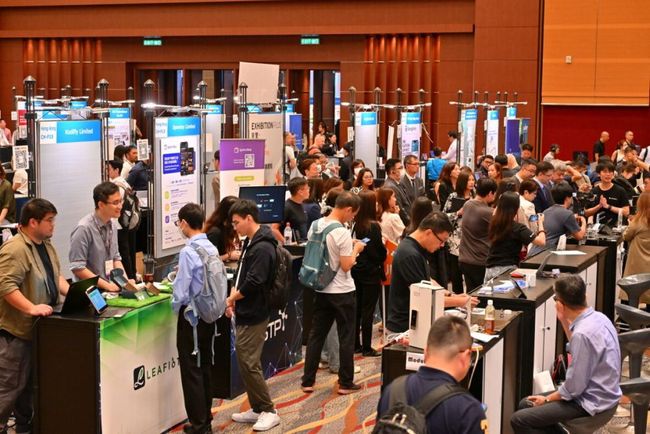 Hong Kong Electronics fairs raise curtain on Autumn tech bonanza