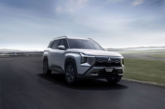 Mitsubishi Motors Premieres the All-New Destinator in Indonesia