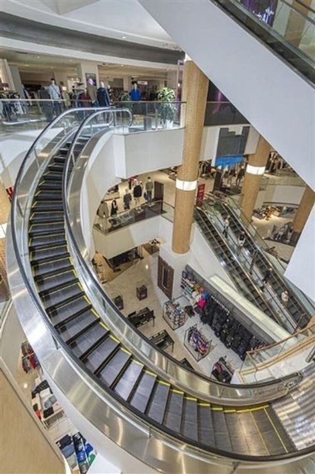 World's first ever spiral escalator renewal project conducted at a commercial facility in Mexico 