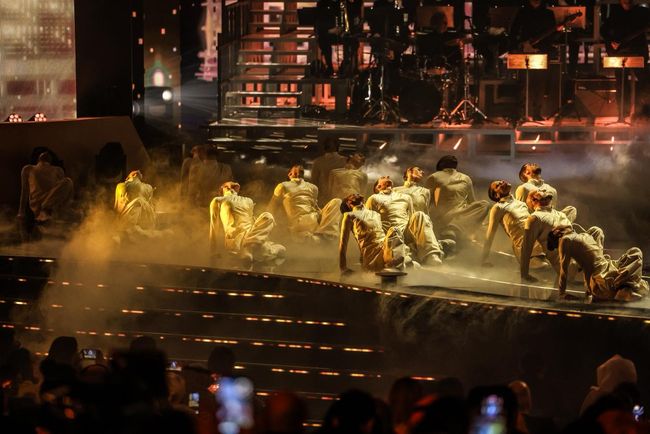 在圖爾基-阿勒謝赫閣下的出席下 作為