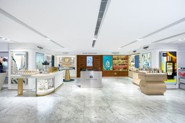 颖通控股与连卡佛携手打造首个顶级小众香水殿堂 进一步拓展高毛利小众香氛市场版图